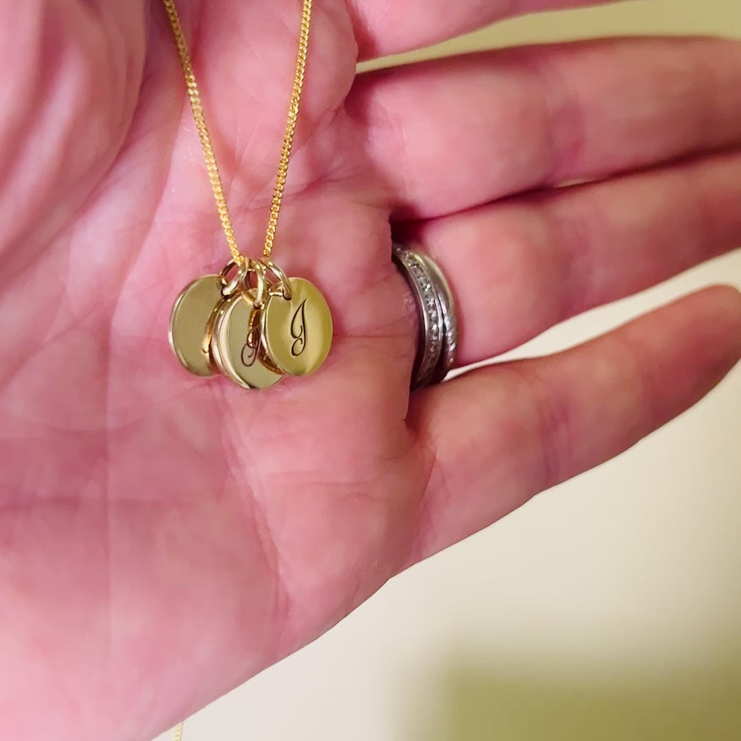 A store pendant necklace